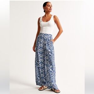 Abercrombie Crinkle Textured Pull On Pant